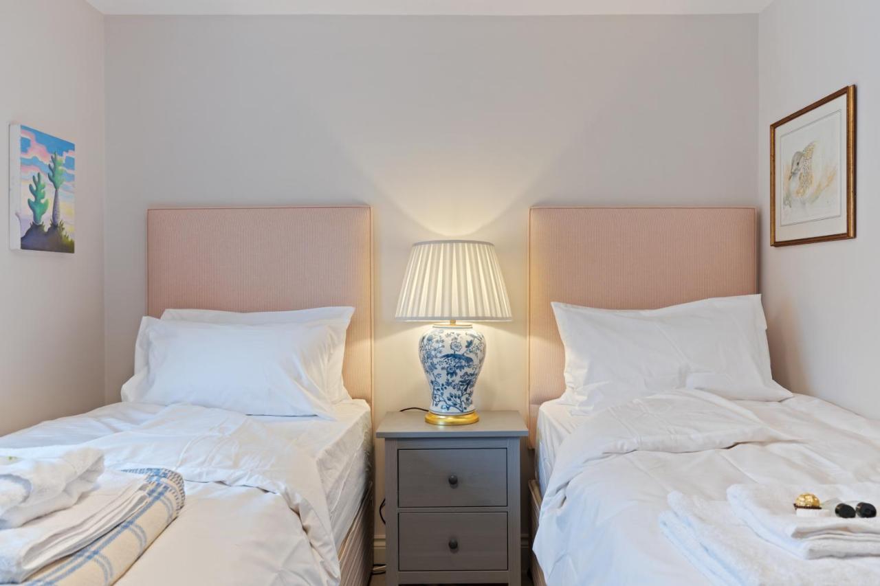 Apartment Bright & Cosy Gem ~ Battersea Park View ~ King Bed *