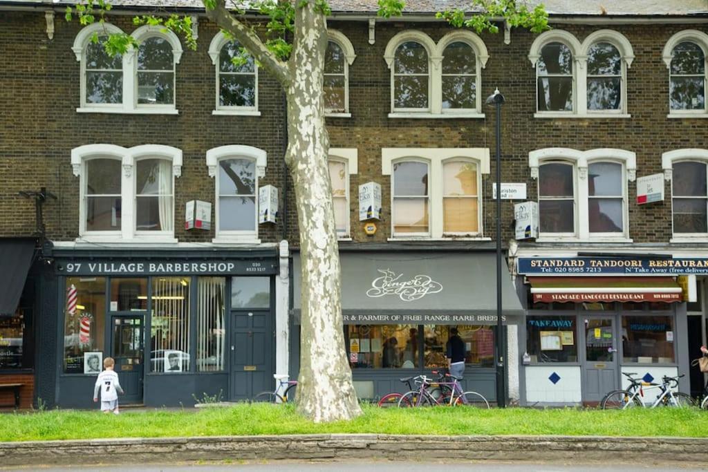 Stylish New Listing! Free Parking, Trendy Location *
