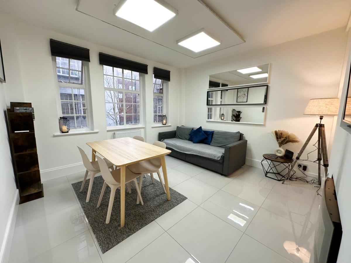 Cacao Boutique Flat- Kensington Apartment