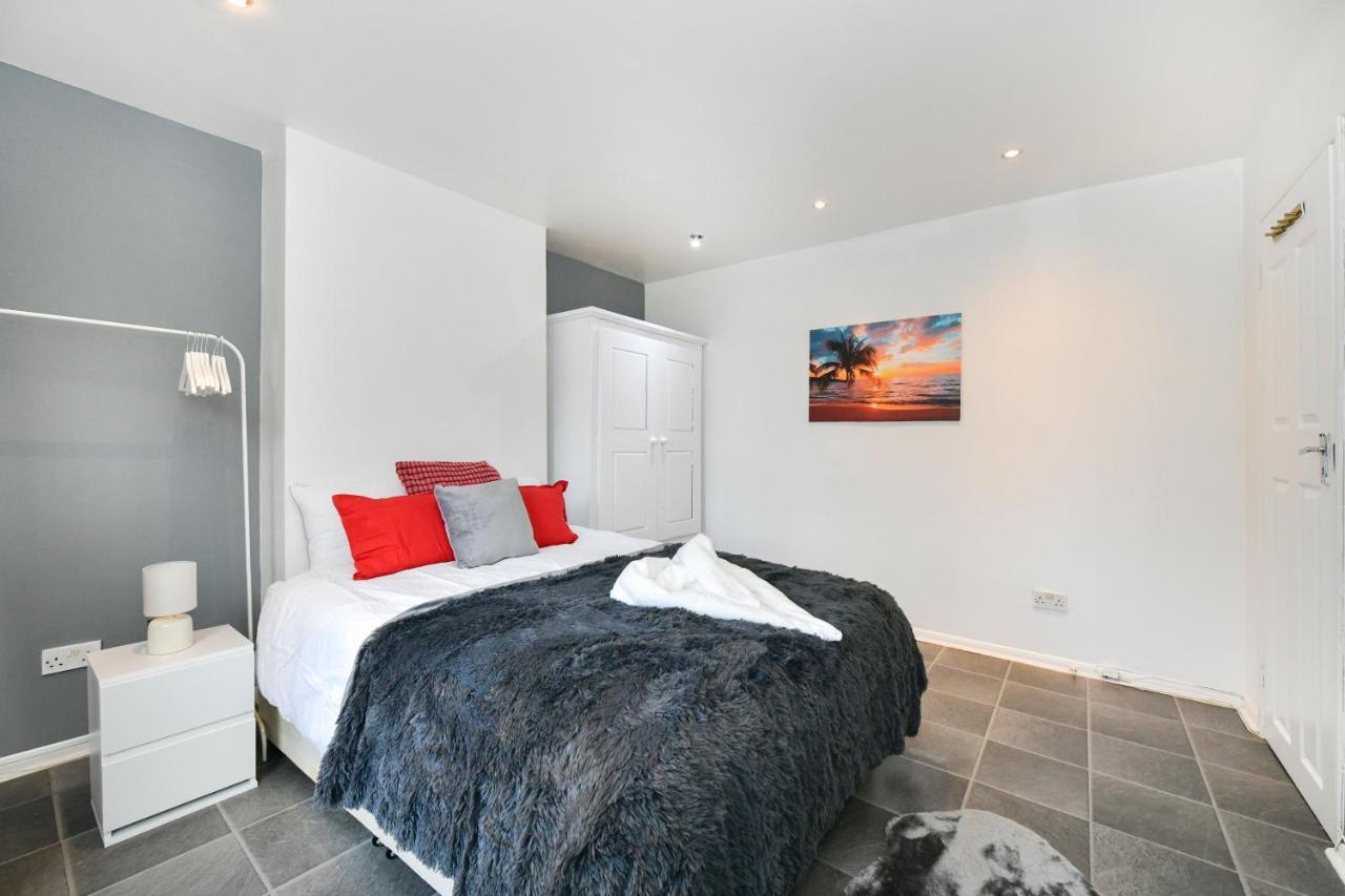 Impeccable 4-bed House In Brixton * London