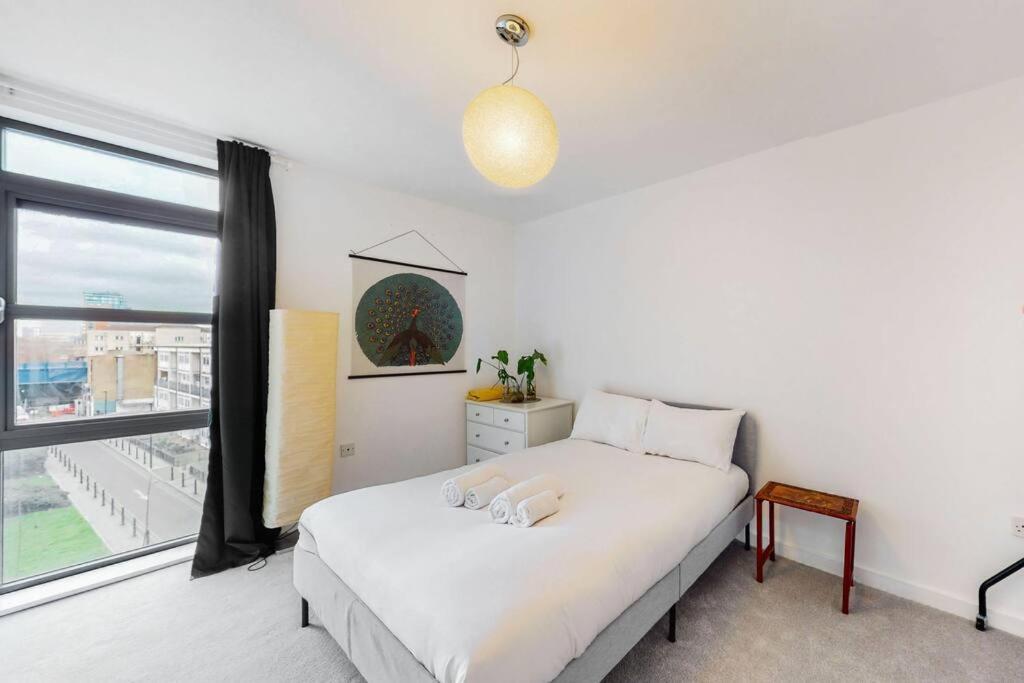 Modernistic 2-bedroom Flat In Shadwell Apartment London