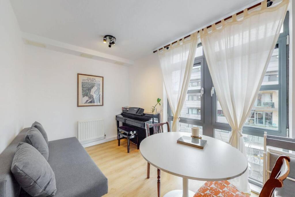 Apartment Modernistic 2-bedroom Flat In Shadwell