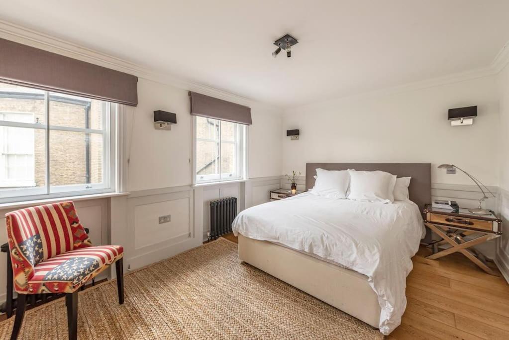 Stunning 3 Bed Townhouse In The Heart Of Mayfair