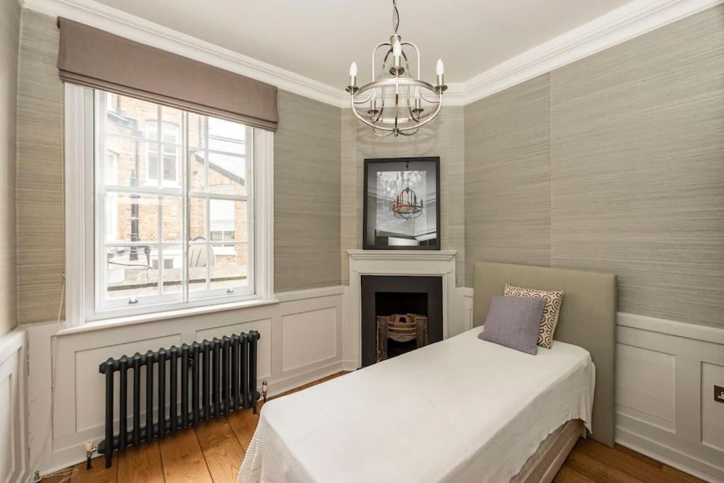 Stunning 3 Bed Townhouse In The Heart Of Mayfair Appartement *
