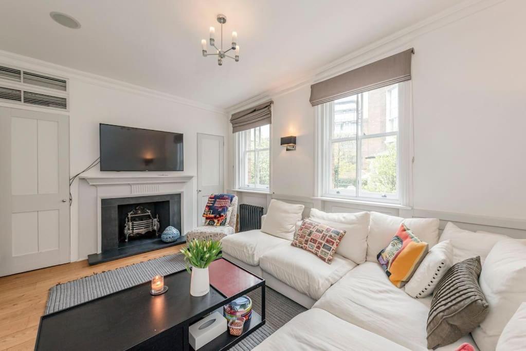 Stunning 3 Bed Townhouse In The Heart Of Mayfair Londres