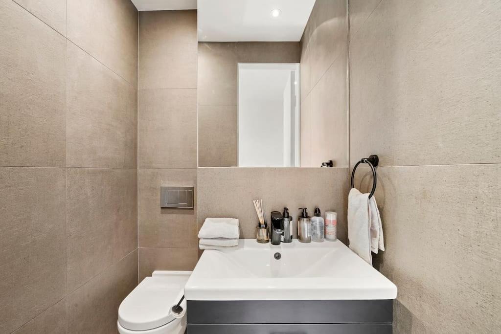 Two Bedroom Flat In Kensington Appartement