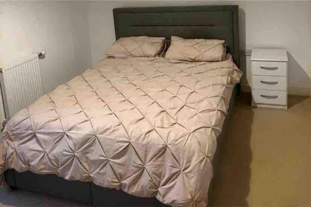Lovely One Bedroom With Balcony