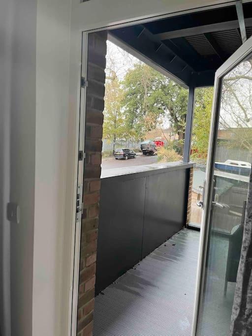 Appartement Lovely One Bedroom With Balcony *