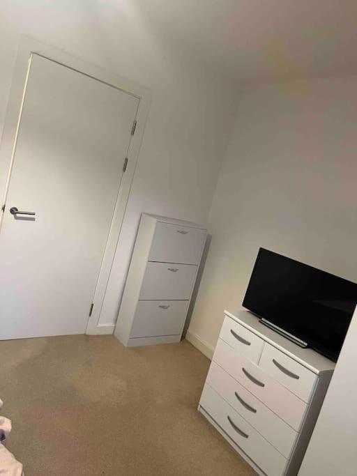 Lovely One Bedroom With Balcony Appartement *