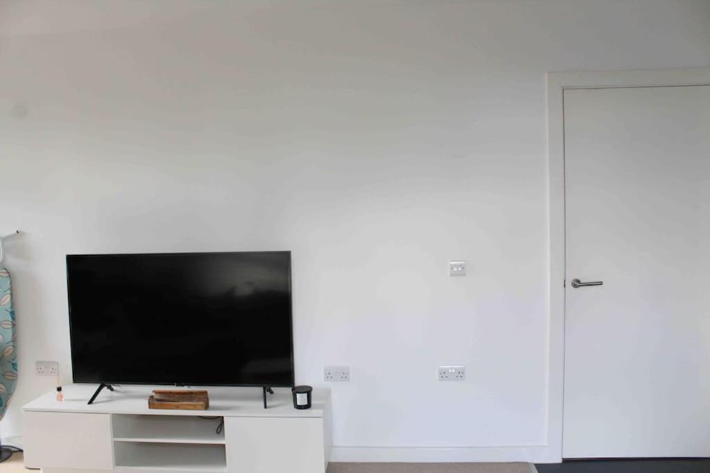 Appartement Lovely One Bedroom With Balcony *