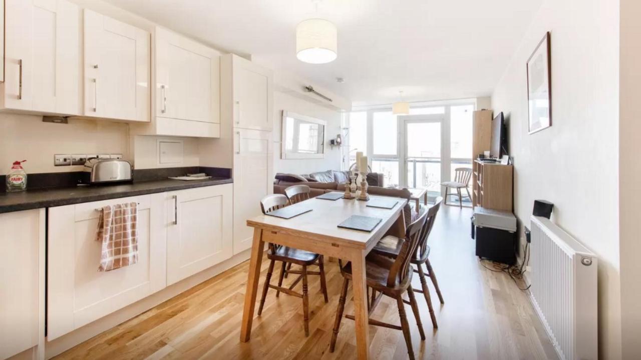 Brixton/clapham 2 Bed Flat, Large Balcony, Parking Londres