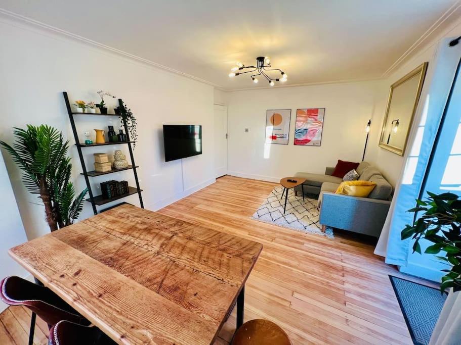 Stunning Flat With Roof Terrace In Streatham