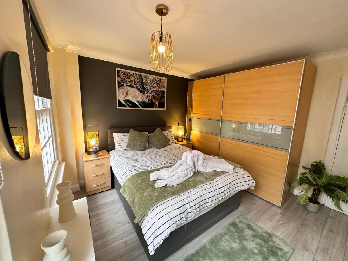 Hyde Park 1-bedroom