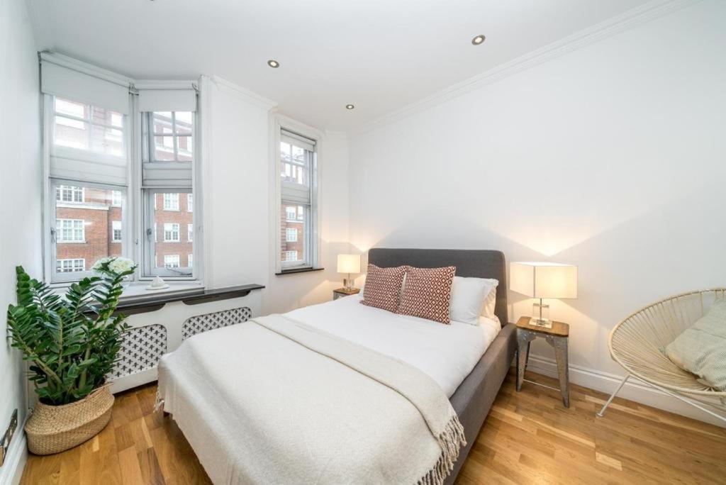 Kensington High Street Flat 2 Bedroom Apartamento Londres
