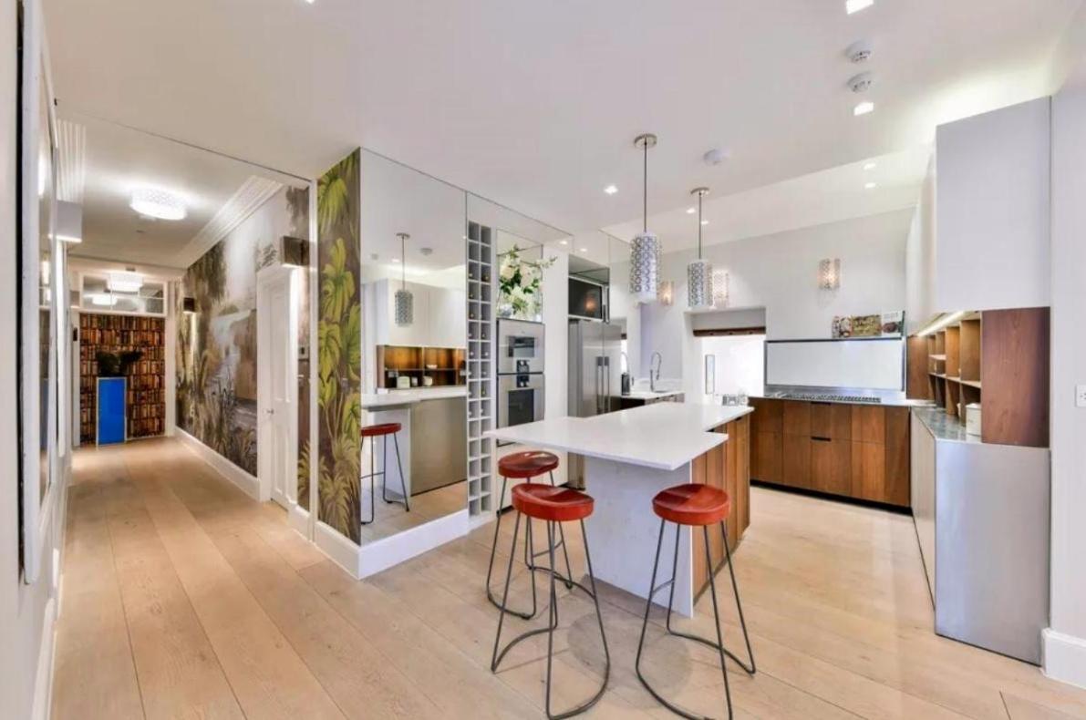 Apartamento Very Bright Four Bedroom Flat