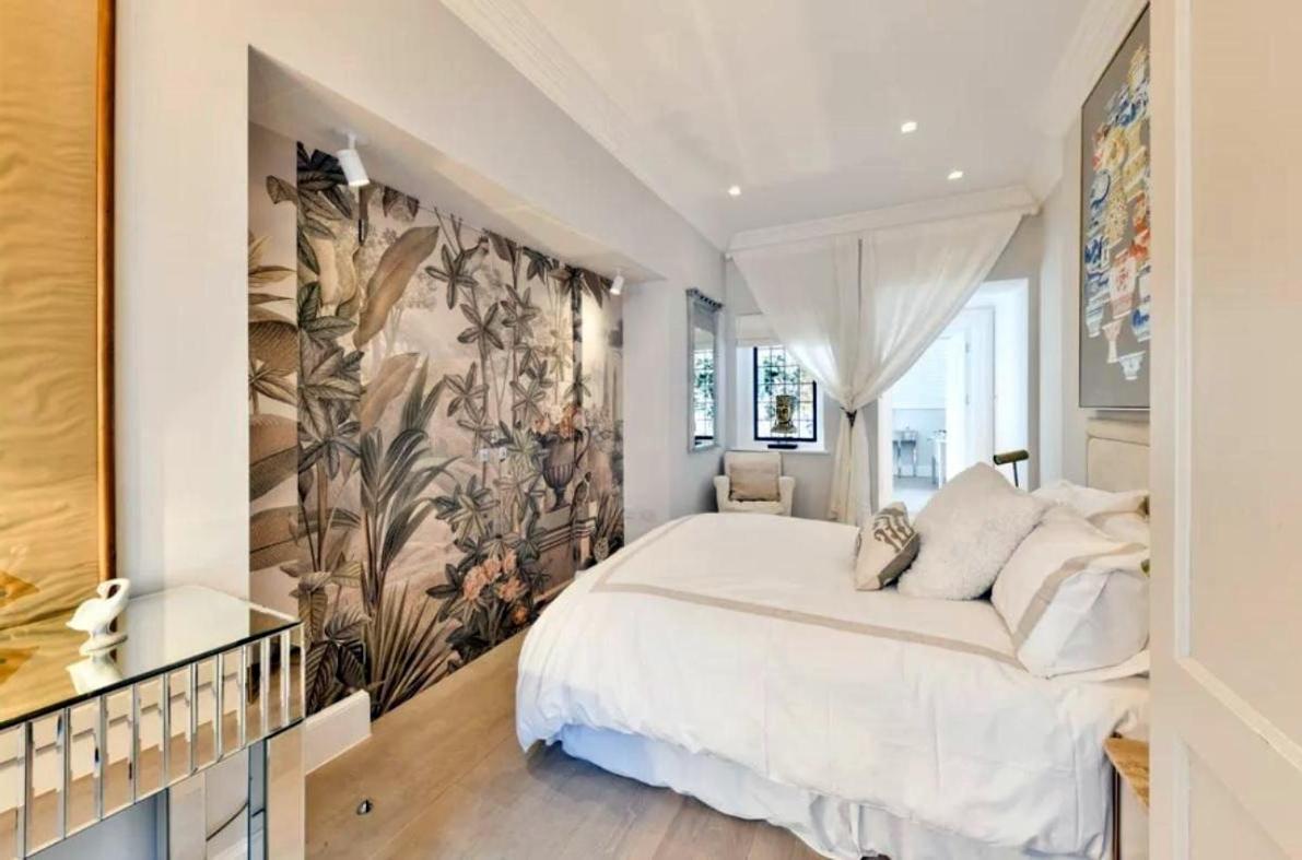 Apartamento Very Bright Four Bedroom Flat Londres