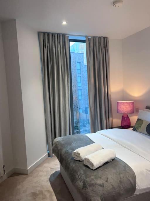 Appartement Lovely 2 Bed In Royal Wharf *