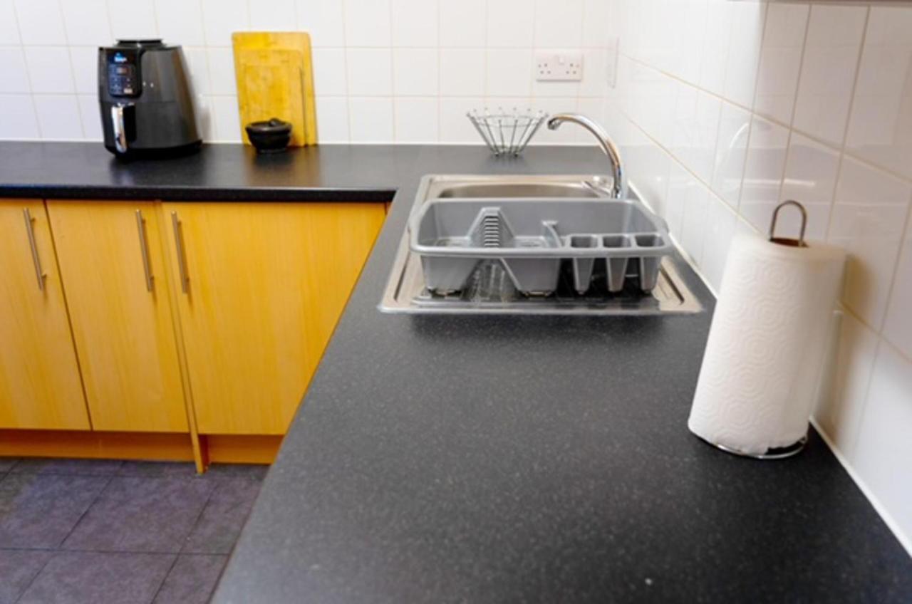 1 Bed - Sleeps 2 - 7 Min Walk To Hackney Station Londres