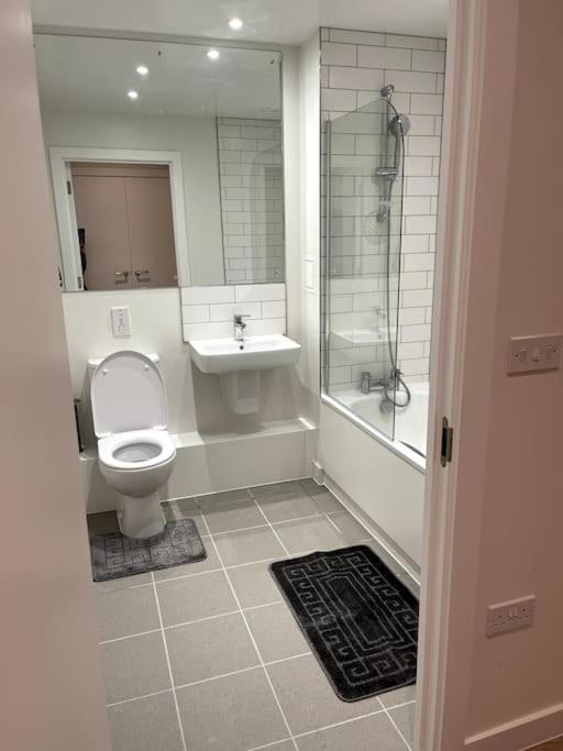 Beautiful One-bed In White City! Apartamento *