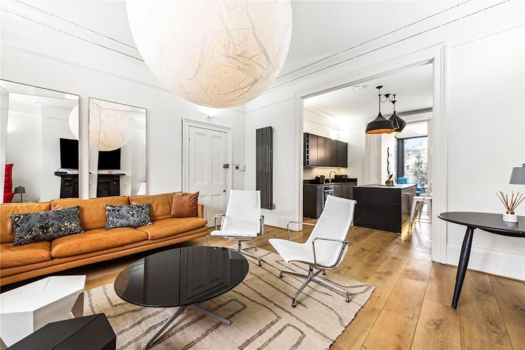 Stunning Notting Hill, 3 Bd, Fine Street, Garden * Londres