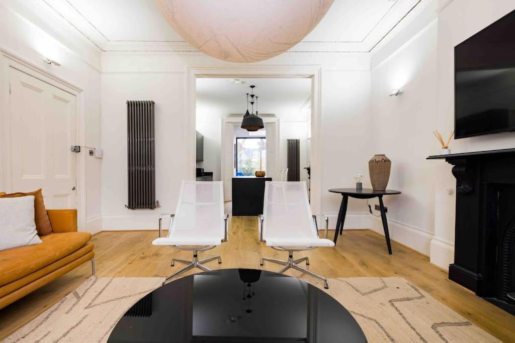 Stunning Notting Hill, 3 Bd, Fine Street, Garden * Londres