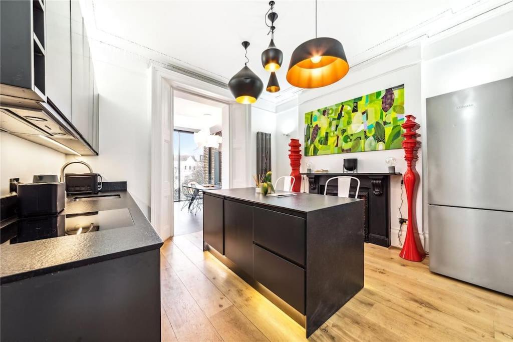 Stunning Notting Hill, 3 Bd, Fine Street, Garden Londres