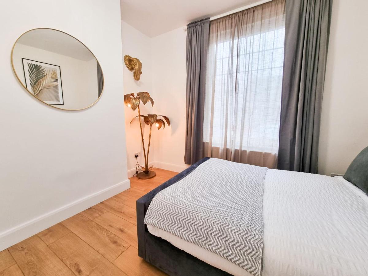 Designer Flat With Parking Near Peckham & Brixton Apartamento *