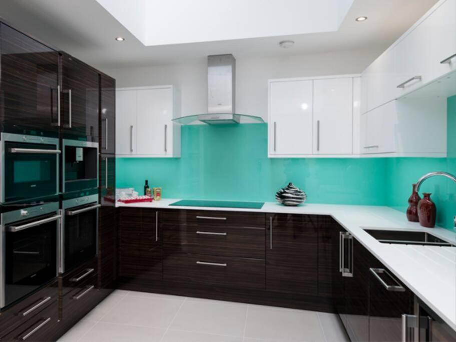 Luxury 4 Bed Apartamento