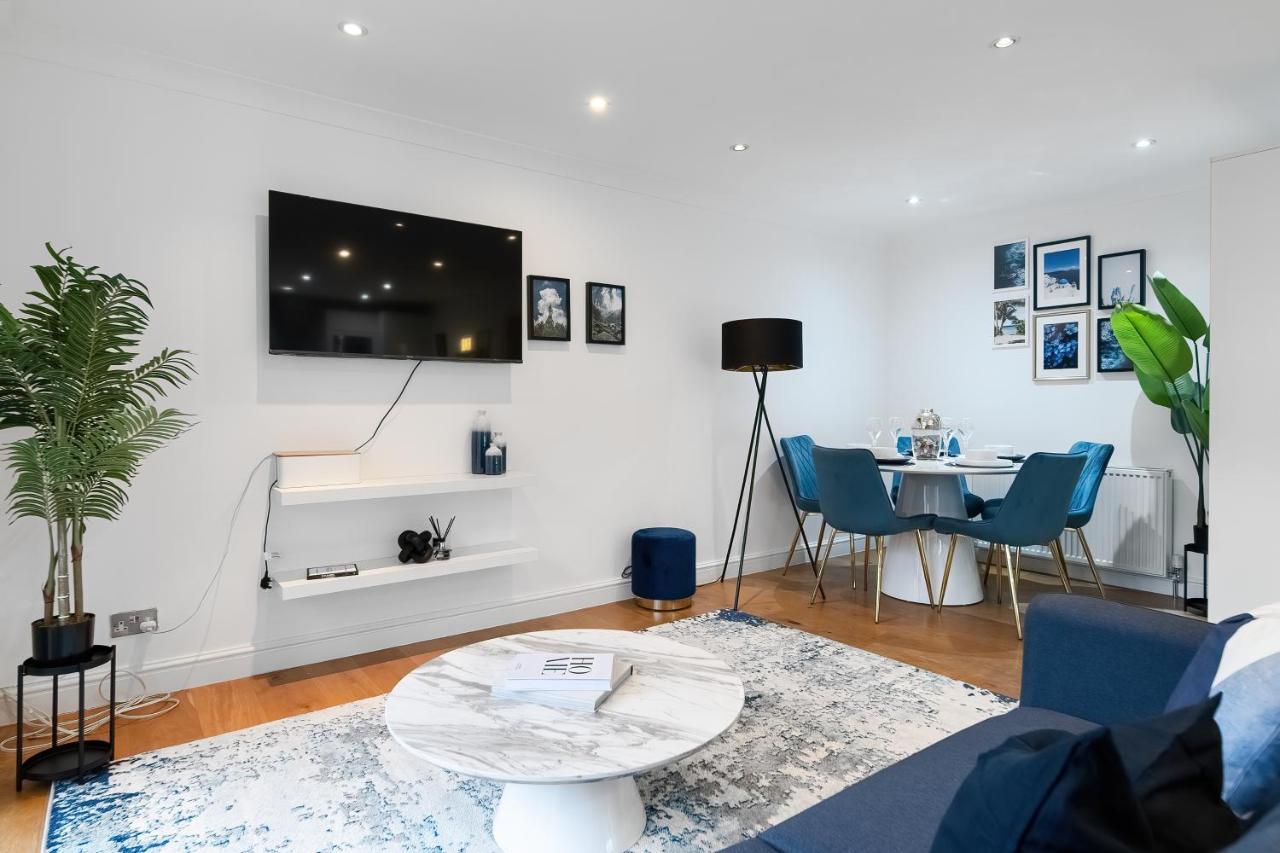 Chic 3 Bed Near Bridge With Balcony Appartement Londen
