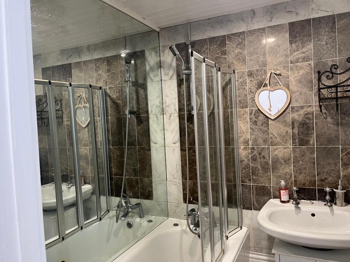 Appartement Immaculate 1-bed In *