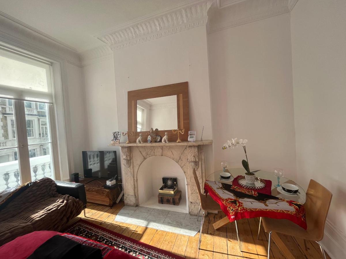 Immaculate 1-bed In * Londres