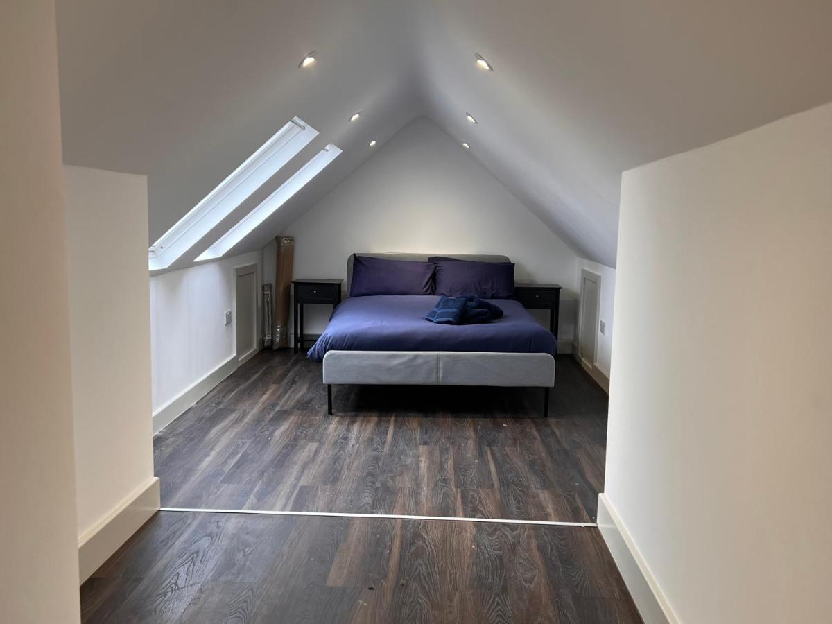 Star Finchley Road 3-bed Abode Appartement *