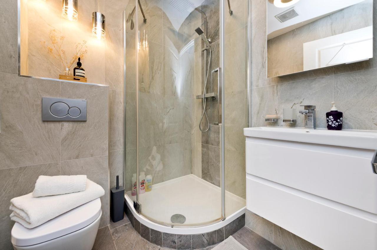 Bright Greenwich Flat Near Canary Wharf By Underthedoormat * Londres