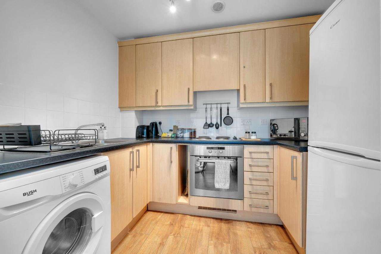 Charming And Spacious 1br Unit With Gym Access - Perfect For Staycation! Apartamento Londres