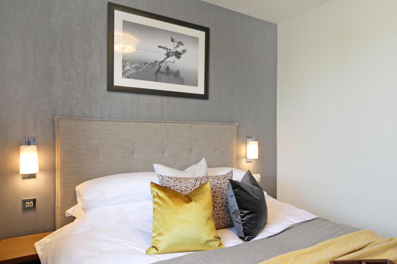 Contemporary Open Plan In Trendy Notting Hill Londres
