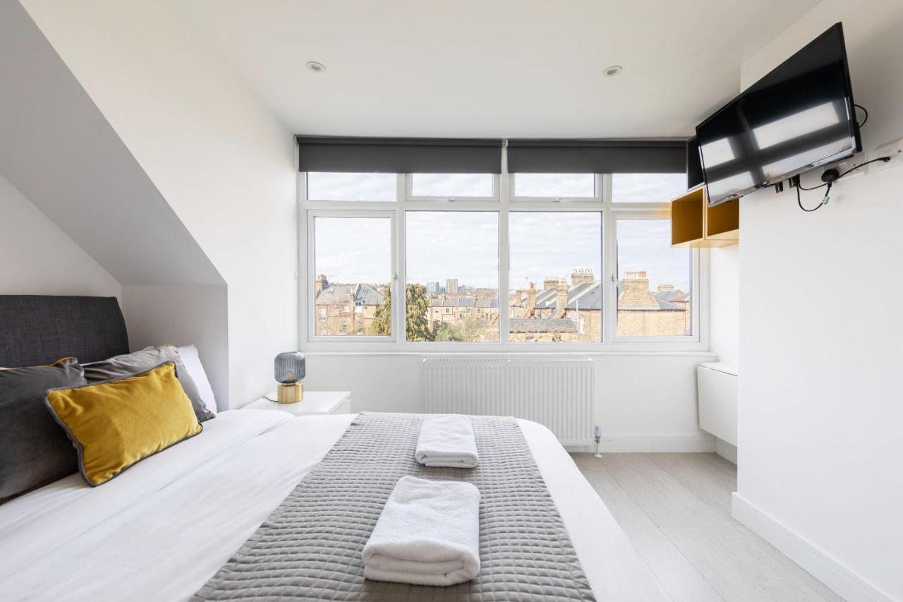 Double Ensuite Sleeps 2 Long Term Welcome With Garden View * Londen