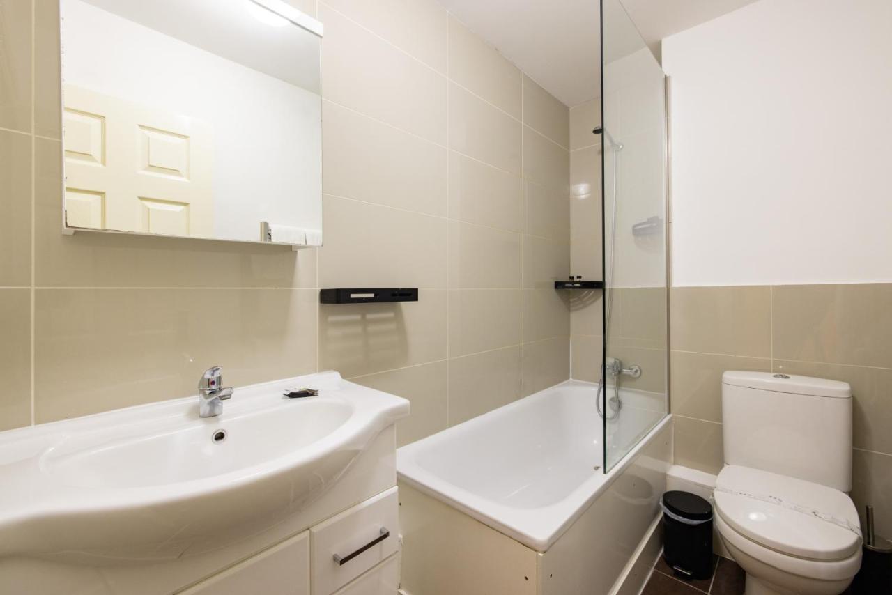 Mornington Crescent Apartment