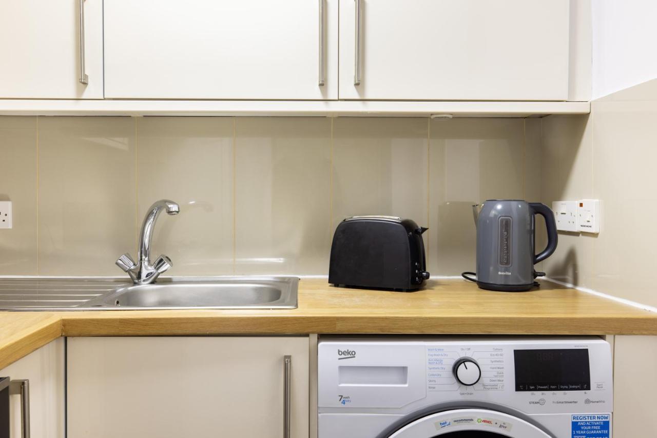 Mornington Crescent Apartment *