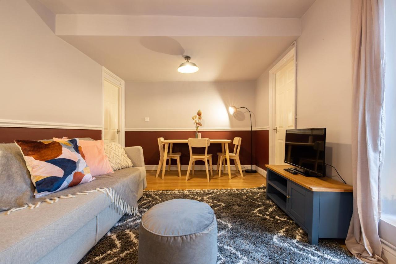 Apartment Mornington Crescent London