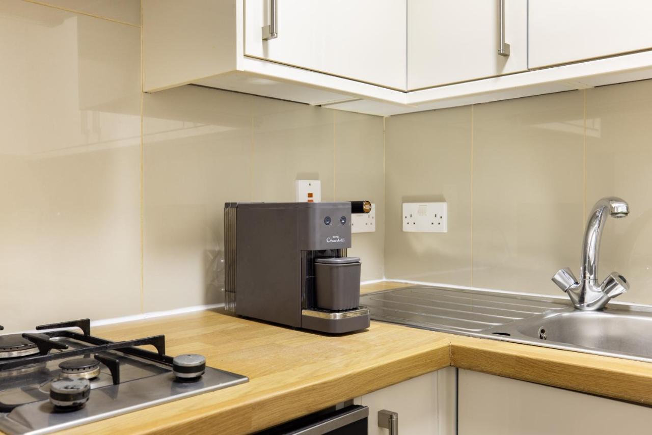 Apartment Mornington Crescent London