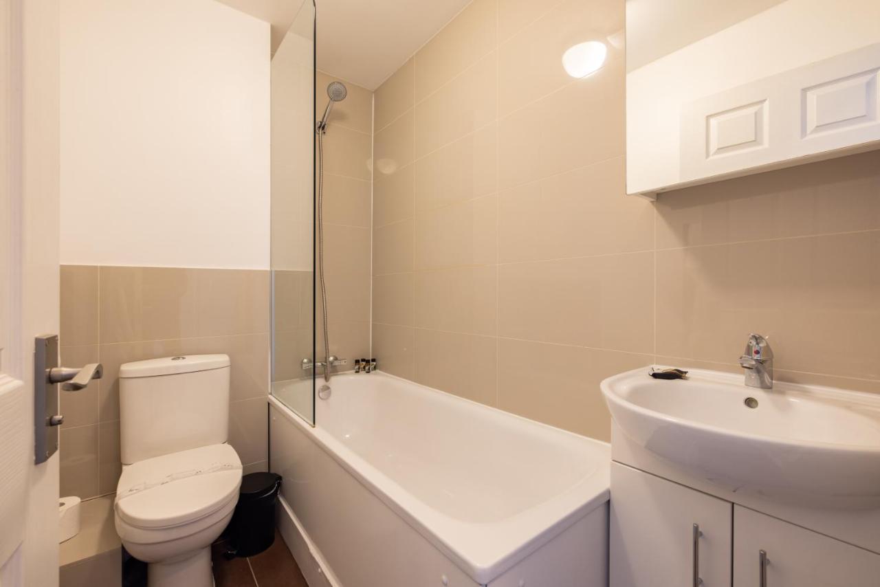 Mornington Crescent Apartment *