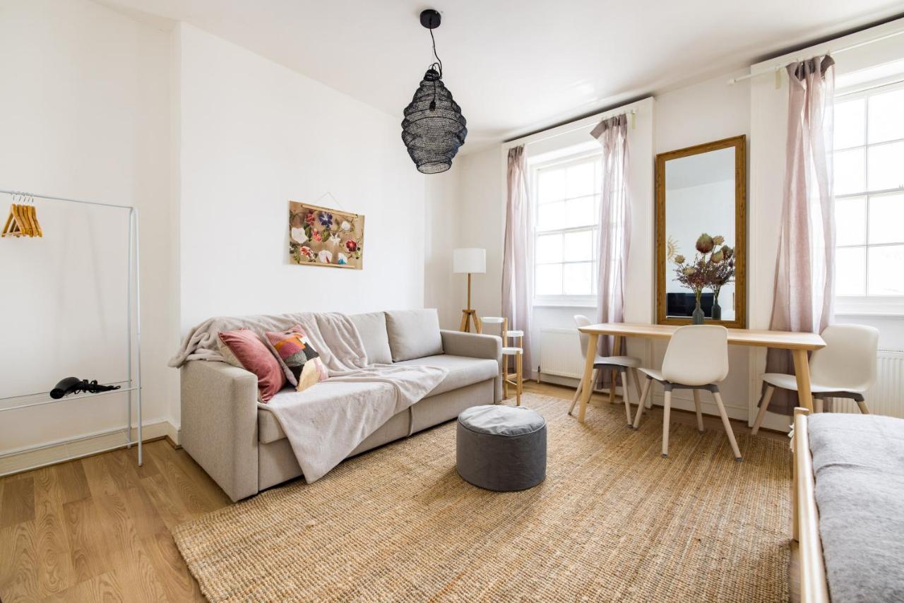 Apartment Mornington Crescent London