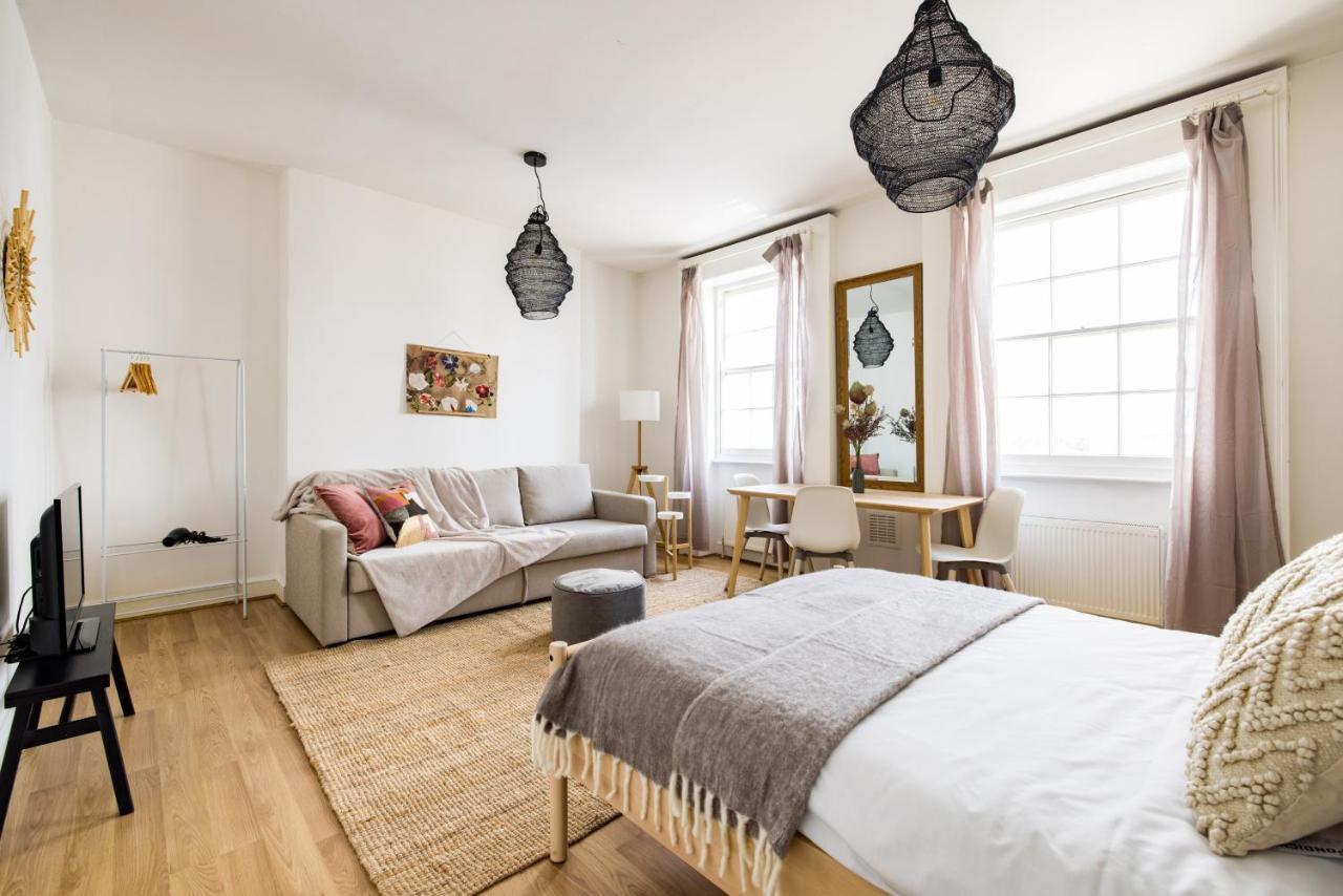 Mornington Crescent Apartment