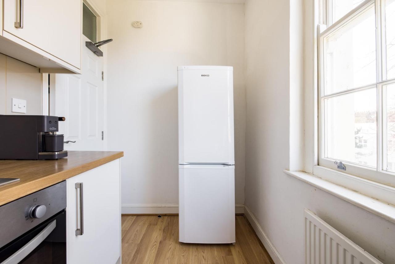 Mornington Crescent Apartment *