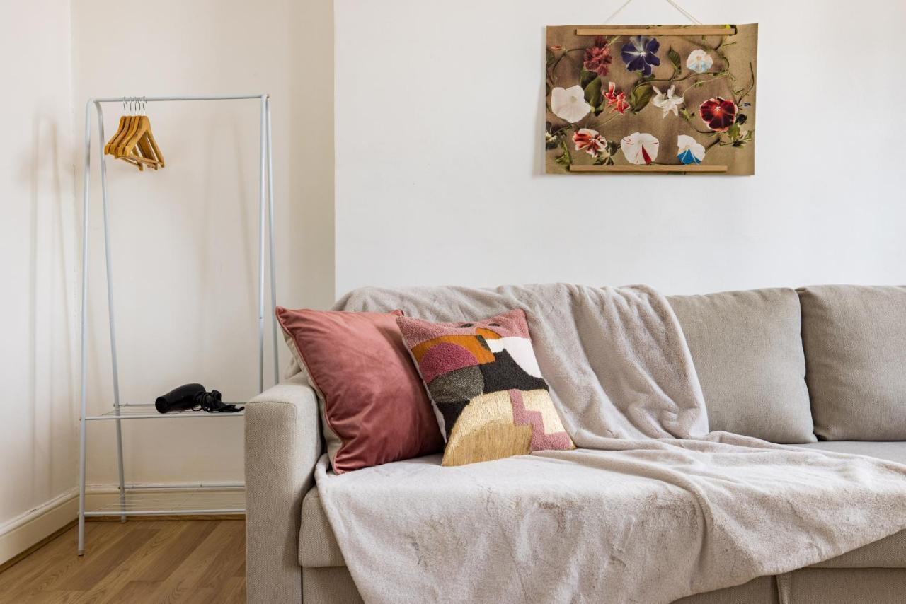 Apartment Mornington Crescent
