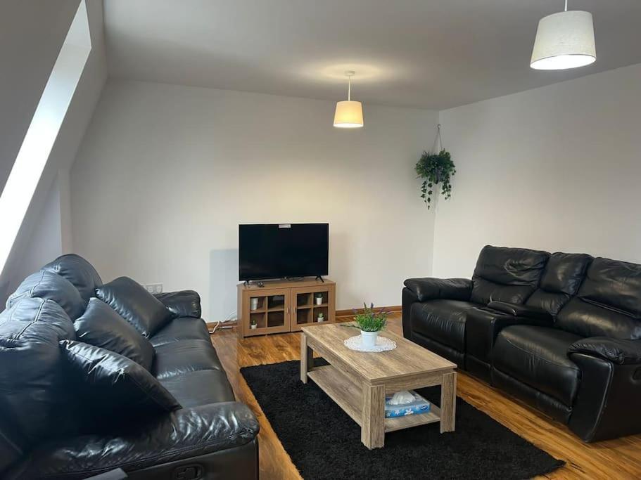 Perfect For Families And Friends - 2 Bedroom In - Peckham Appartement Londen