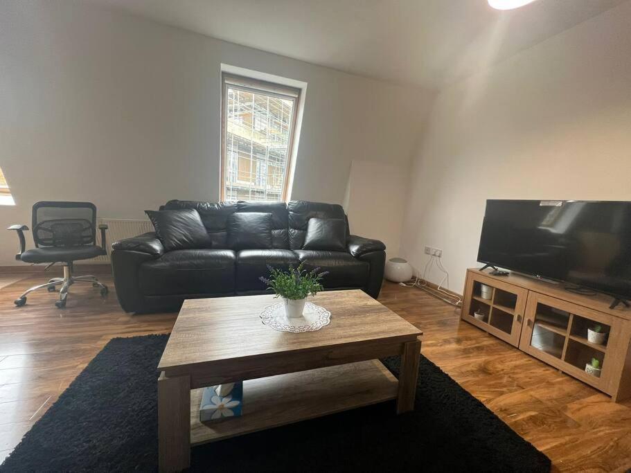 Perfect For Families And Friends - 2 Bedroom In - Peckham Appartement *