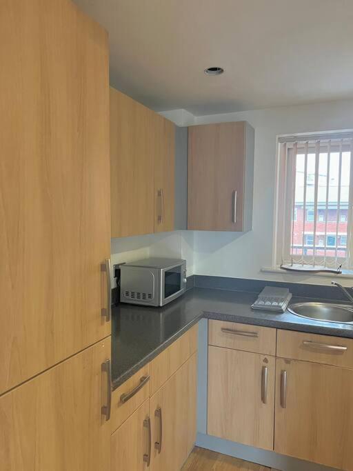 Apartamento New Build 2 Bedroom With 2 Bath, Londres