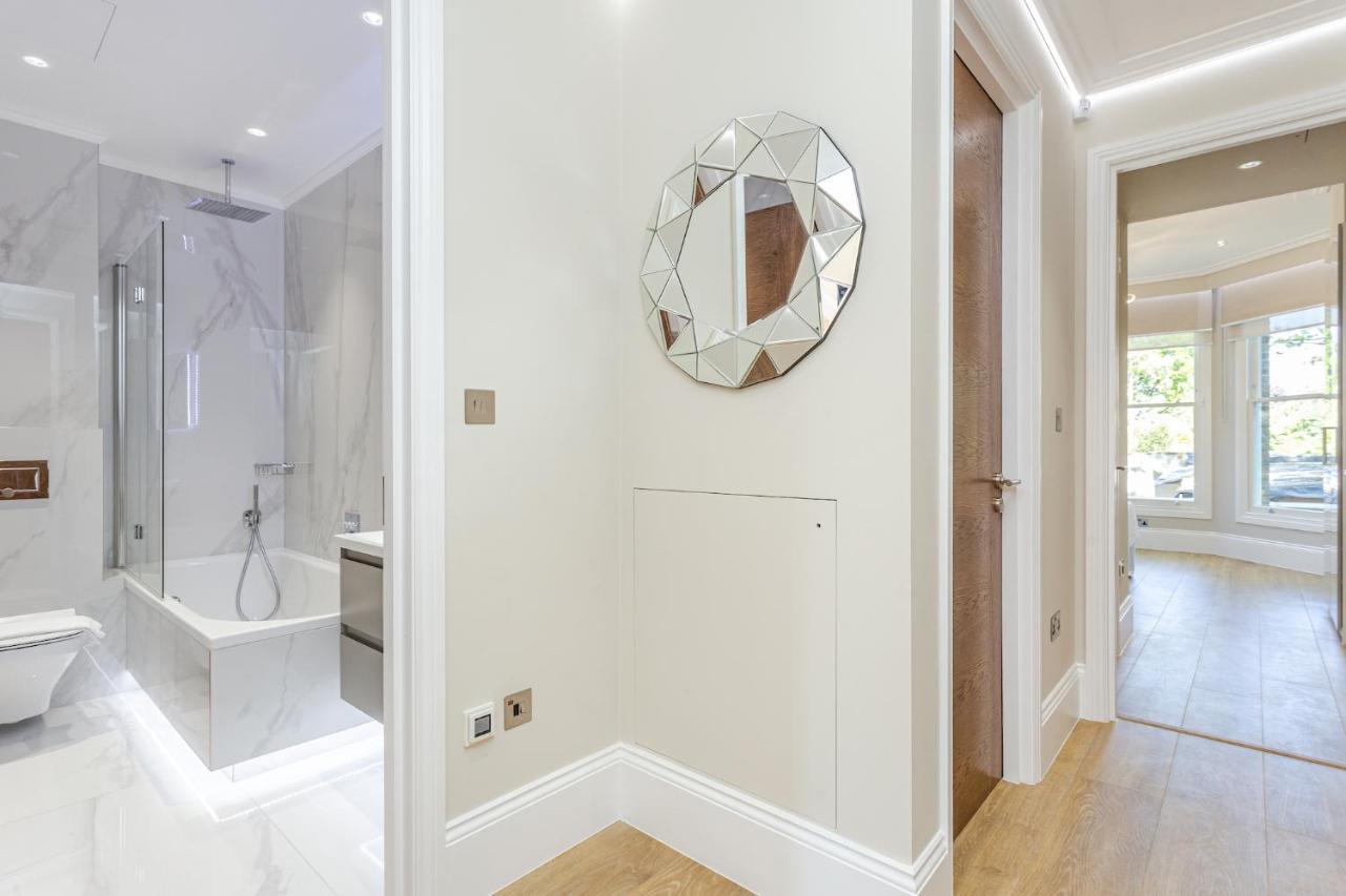 Luxlet - Heart Of Hampstead, *