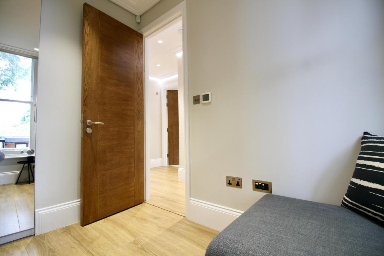 Luxlet - Heart Of Hampstead, *
